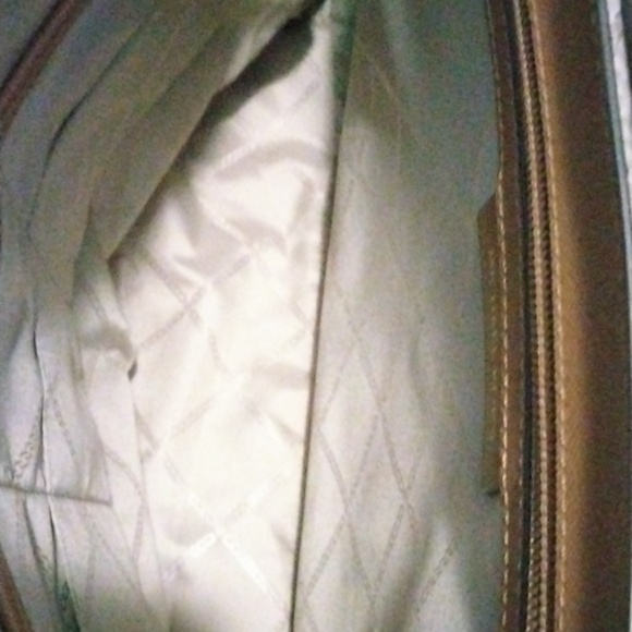 New Authentic Michael Kors Tote - Picture 9 of 12